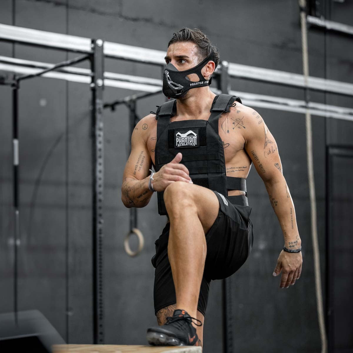 Маска для тренування дихання Phantom Training Mask Carbon M