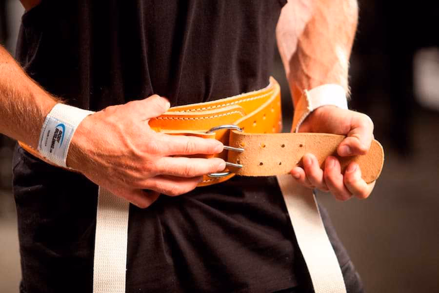 Как выбрать пояс для бодибилдинга?