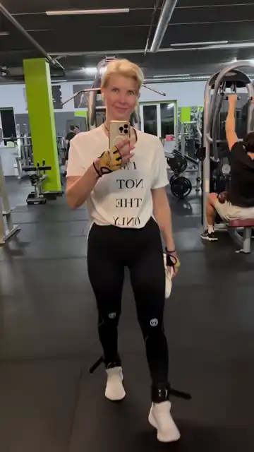 Відео огляд Rehband - 1