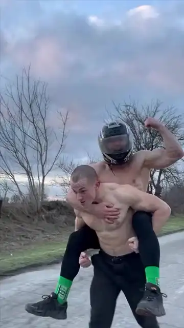 Відео огляд Rehband - 21