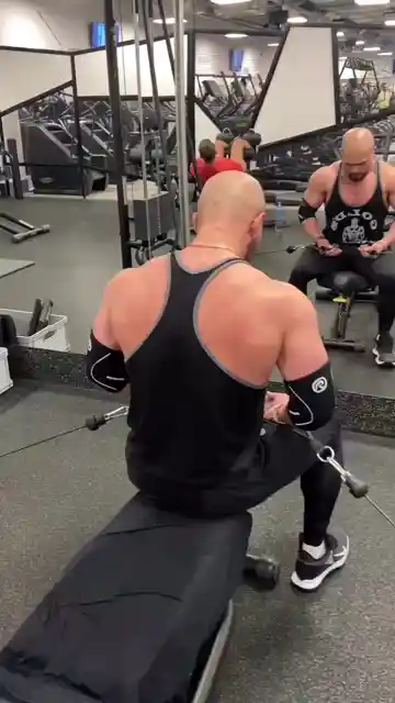 Відео огляд Rehband - 22